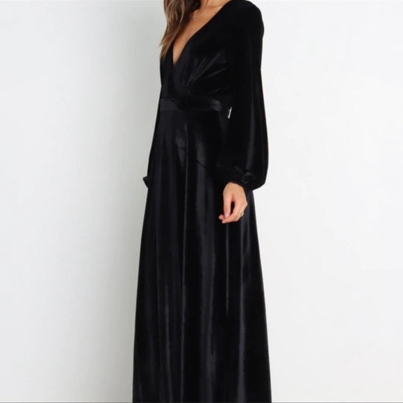 Petal + Pup Long Sleeve Marion Velvet Wrap Dress NWT - Picture 12 of 14